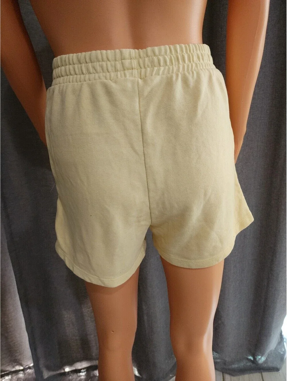 Divided Basic Cream Elastic Waist Shorts XS